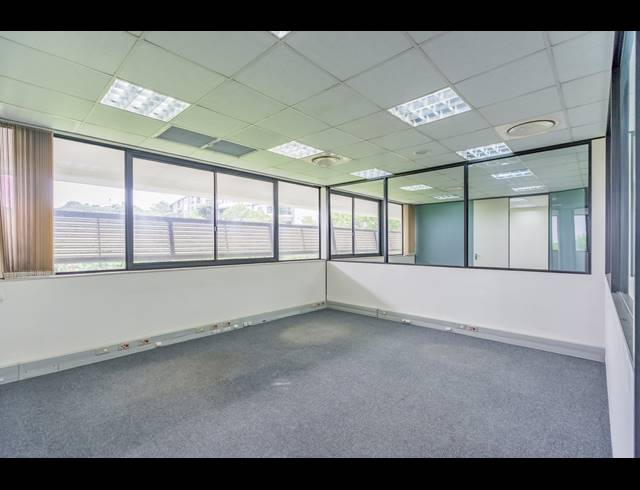 214M² OFFICE TO LET IN WESTVILLE